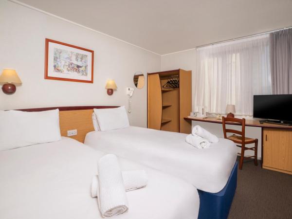 Campanile Manchester : photo 5 de la chambre chambre lits jumeaux