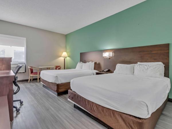 Baymont by Wyndham North Myrtle Beach : photo 1 de la chambre two queen beds - 1st floor - non-smoking - ground floor