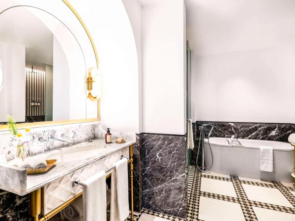 Fairmont La Marina Rabat Sale Hotel And Residences : photo 3 de la chambre chambre fairmont avec 1 lit king-size