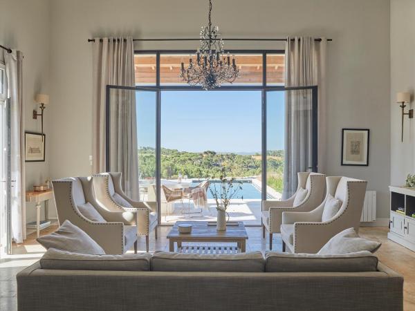 Château Capitoul : photo 2 de la chambre villa avec piscine privée