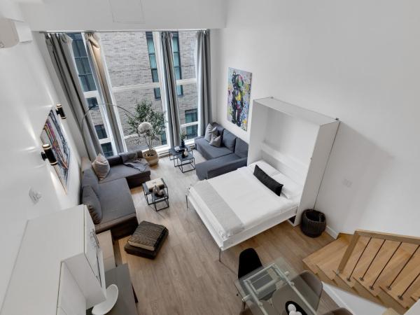 Liv MTL Downtown : photo 3 de la chambre downtown-502 | spacious penthouse duplex + mezzanine mtl