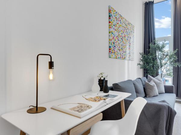 Liv MTL Downtown : photo 8 de la chambre downtown-501 | spacious penthouse duplex + mezzanine mtl