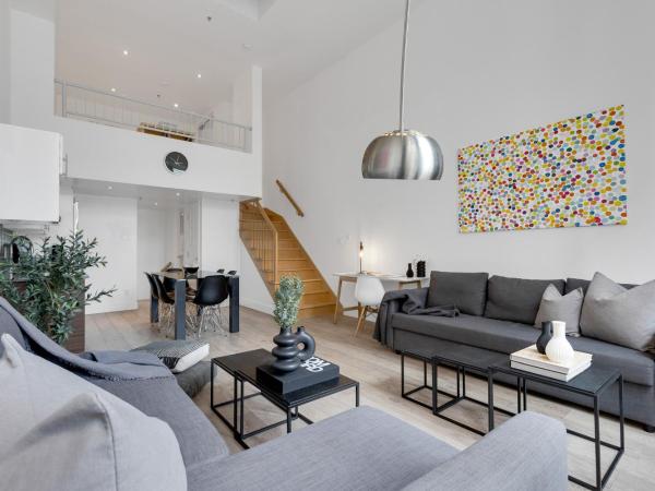 Liv MTL Downtown : photo 4 de la chambre downtown-501 | spacious penthouse duplex + mezzanine mtl