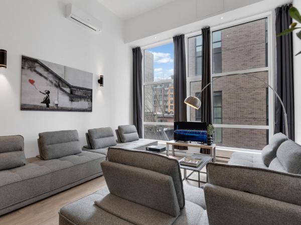 Liv MTL Downtown : photo 8 de la chambre downtown-404 | spacious penthouse duplex + mezzanine mtl