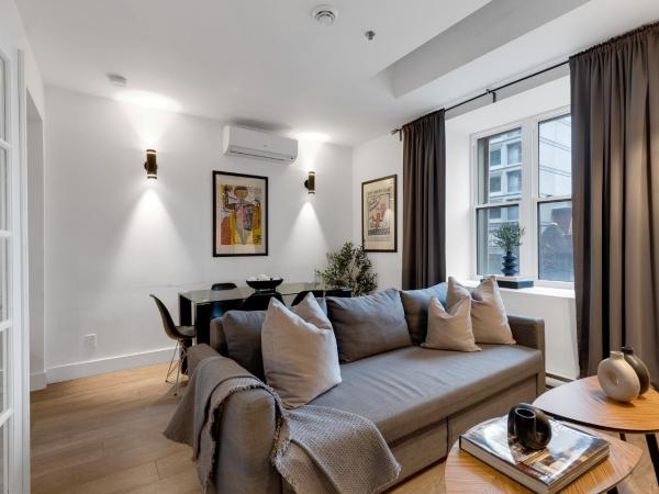 Liv MTL Downtown : photo 1 de la chambre downtown-402 | spacious modern 2br suite montreal