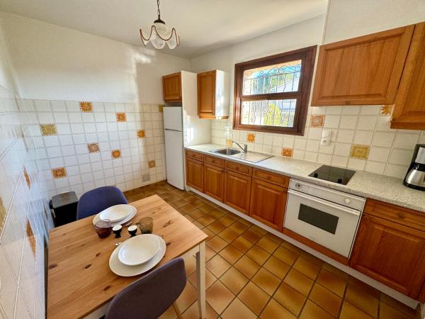 Parc et Résidence le Provençal : photo 7 de la chambre studio avec terrasse