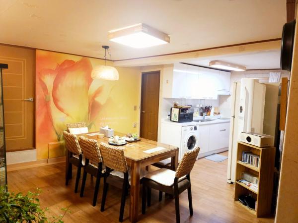 Lydia Craft Guesthouse : photo 3 de la chambre chambre familiale