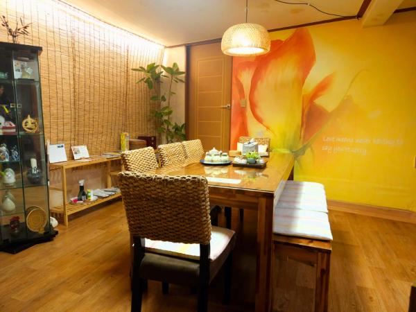 Lydia Craft Guesthouse : photo 2 de la chambre suite familiale