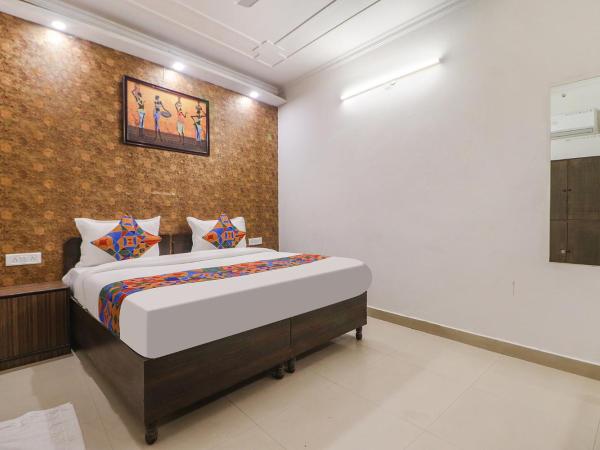 FabHotel Rainbow Villa : photo 1 de la chambre chambre deluxe