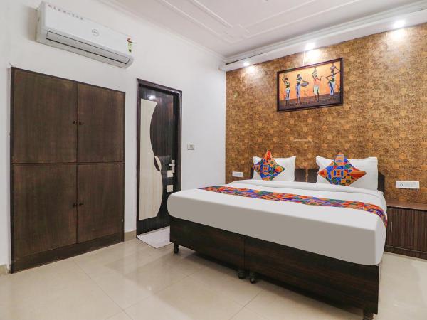 FabHotel Rainbow Villa : photo 3 de la chambre chambre deluxe