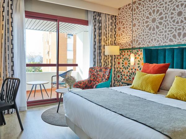 Hesperia Sevilla : photo 1 de la chambre chambre double confort avec terrasse