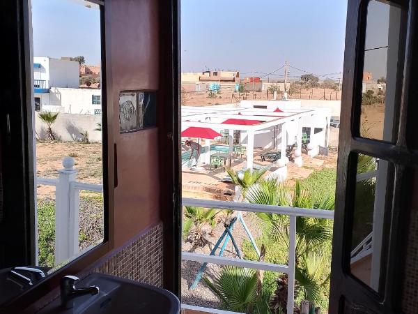 Riad Ocean Beach Douira : photo 10 de la chambre chambre double - vue sur piscine