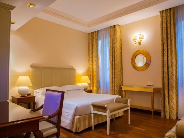 Golden Tower Hotel & Spa : photo 8 de la chambre chambre deluxe double ou lits jumeaux