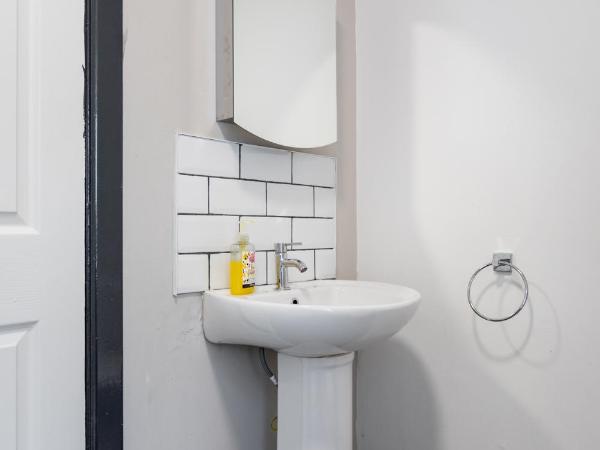 Castlereagh guest House : photo 5 de la chambre chambre double Économique