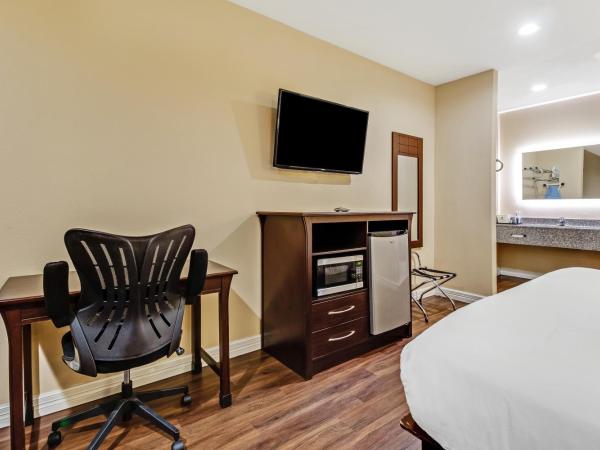 Americas Best Value Inn - FM 529 : photo 4 de la chambre chambre lit king-size