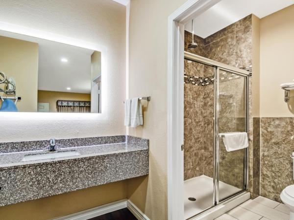 Americas Best Value Inn - FM 529 : photo 3 de la chambre chambre lit king-size