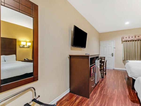Americas Best Value Inn - FM 529 : photo 2 de la chambre chambre quadruple