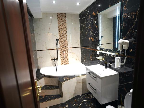 Hotel Liliova Prague Old Town : photo 5 de la chambre chambre lit queen-size 