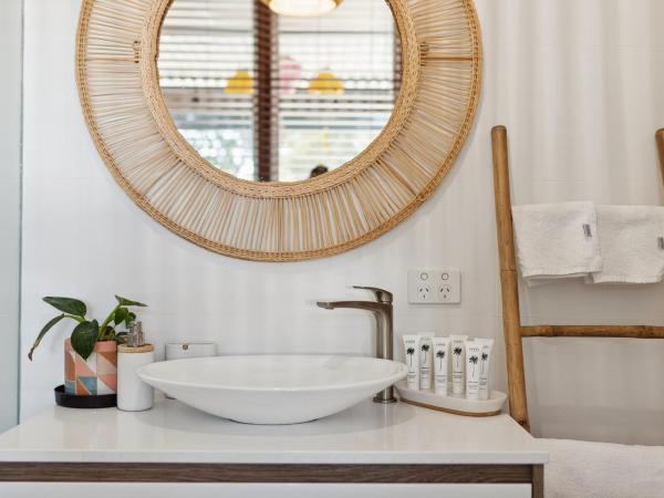 Haven Studio Hideaway near Airport : photo 8 de la chambre studio lit queen-size de luxe