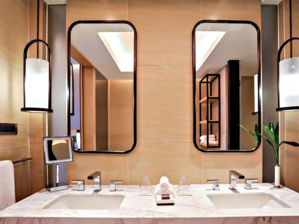 The Ritz-Carlton Sanya, Yalong Bay : photo 4 de la chambre one bedroom ocean front villa 1 king bed(one-time pick-up or drop-off service per stay)