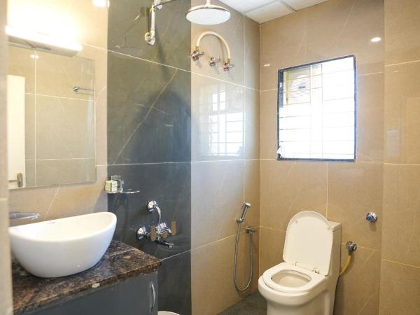 THE EKAH COMFORTS : photo 10 de la chambre chambre simple deluxe avec balcon