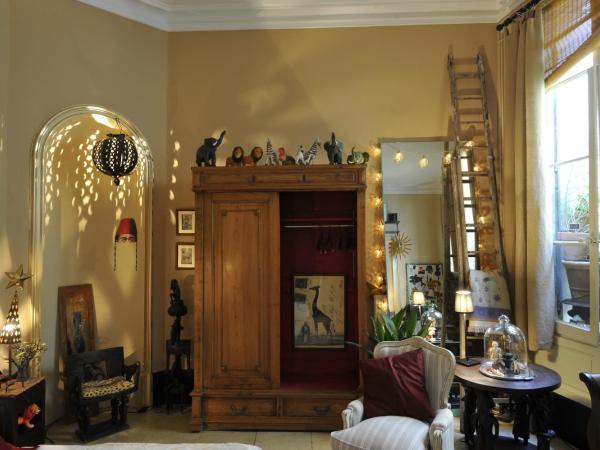 B&B