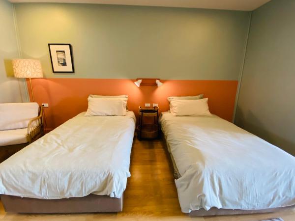 Forget Me Not Boutique Bed & Breakfast Hua Hin : photo 1 de la chambre chambre lits jumeaux avec balcon