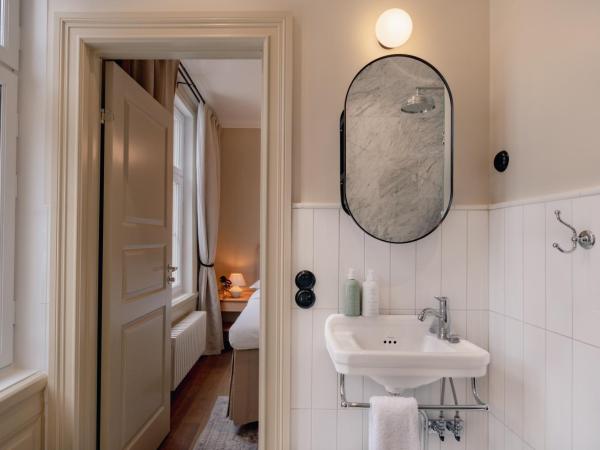 Clas på Hörnet : photo 3 de la chambre chambre lit queen-size 