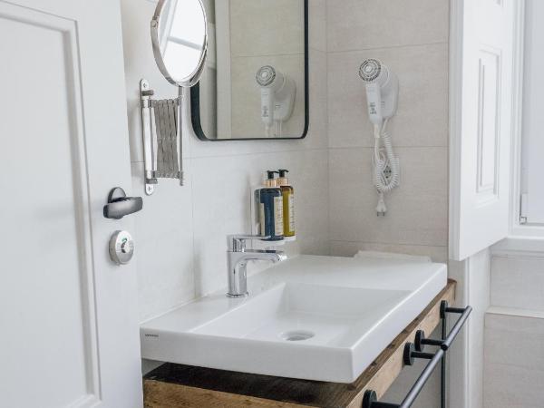 Dear Faro - Guest House : photo 3 de la chambre chambre lits jumeaux standard avec salle de bains commune