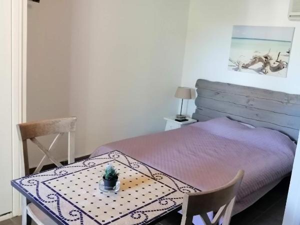 Résidence Monte d'Oro : photo 5 de la chambre studio avec vue sur jardin
