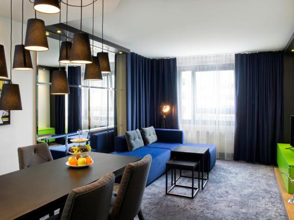 Holiday Inn Stuttgart, an IHG Hotel : photo 10 de la chambre suite junior - non-fumeurs