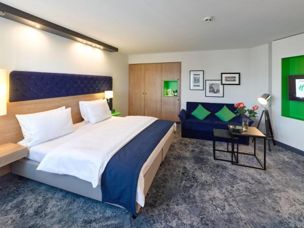 Holiday Inn Stuttgart, an IHG Hotel : photo 5 de la chambre suite 1 chambre lit king-size
