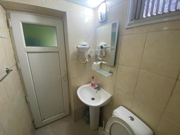 Camel Hotel & Apart : photo 4 de la chambre chambre double avec salle de bains privative