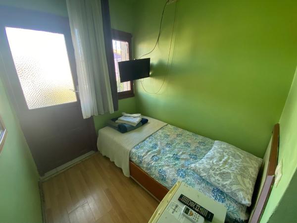 Camel Hotel & Apart : photo 3 de la chambre chambre simple avec salle de bains privative