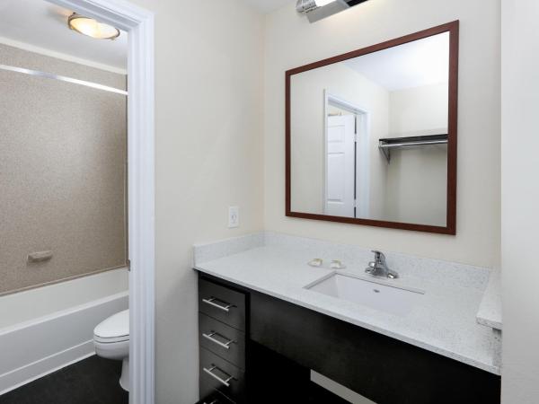 Candlewood Suites Dallas Market Center-Love Field, an IHG Hotel : photo 2 de la chambre suite studio