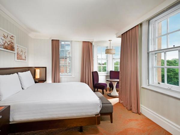 Hilton London Hyde Park : photo 1 de la chambre chambre lit king-size deluxe avec vue