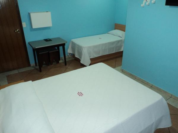 Hotel Villa da Penha : photo 4 de la chambre chambre triple