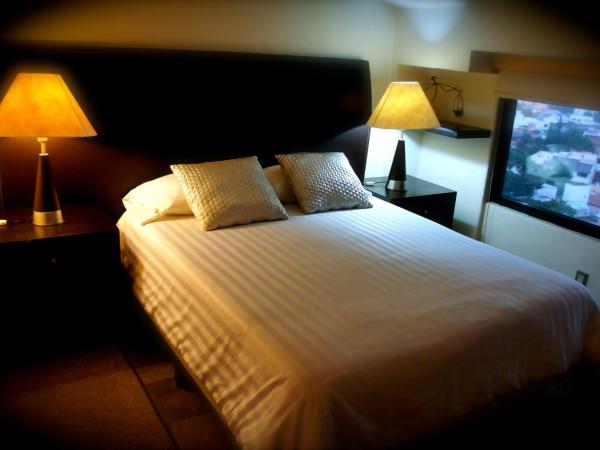 Aztic Hotel and Executive Suites : photo 3 de la chambre suite junior