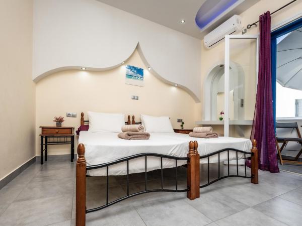 Lefkes Studios : photo 2 de la chambre studio (2 adultes)