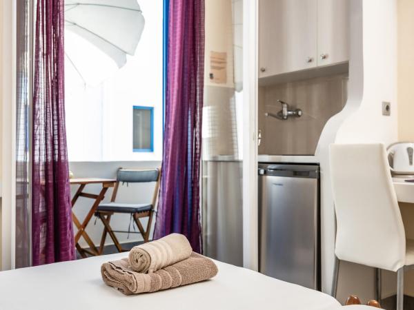 Lefkes Studios : photo 10 de la chambre studio (2 adultes)