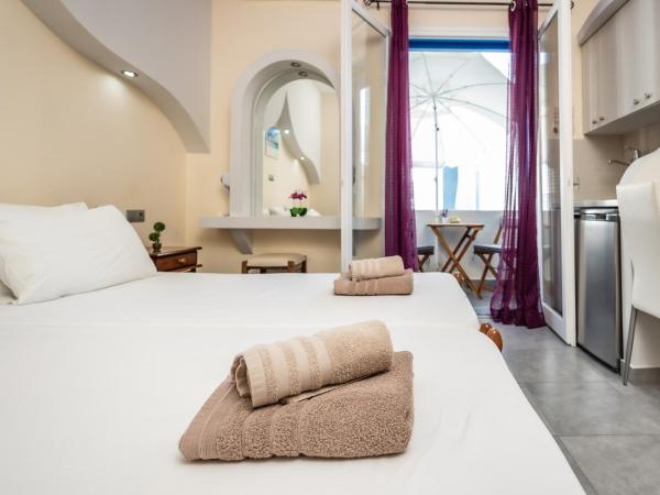Lefkes Studios : photo 3 de la chambre studio (2 adultes)