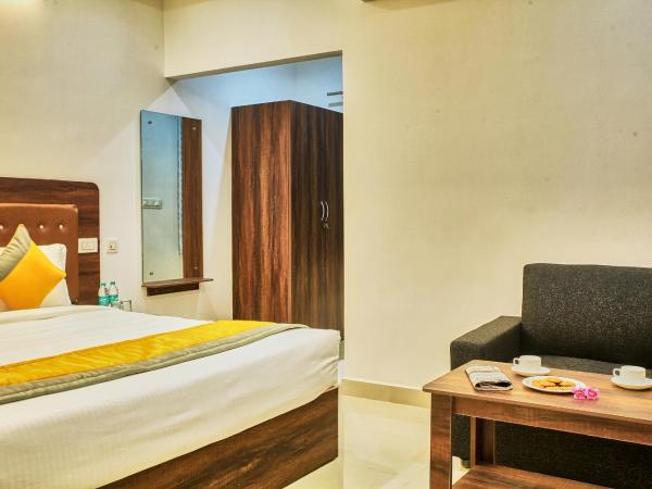 HOTEL VISA INN NEAR KEMPEGOWDA AIRPORT : photo 6 de la chambre chambre double standard