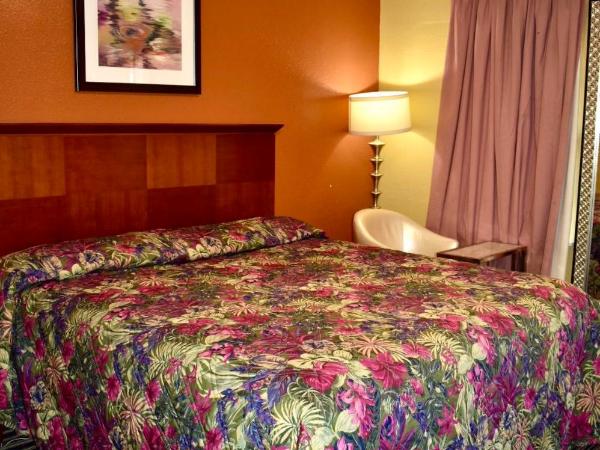 Walnut Forest Motel : photo 1 de la chambre chambre lit king-size standard