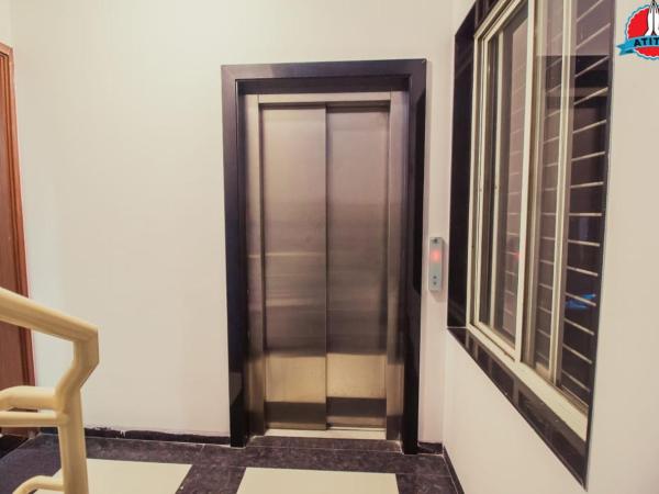 Atithi Service Apartment : photo 9 de la chambre appartement