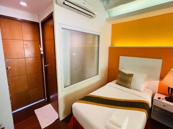 Baan Rim Kwai Paerimnam Resort : photo 6 de la chambre chambre double ou lits jumeaux supérieure