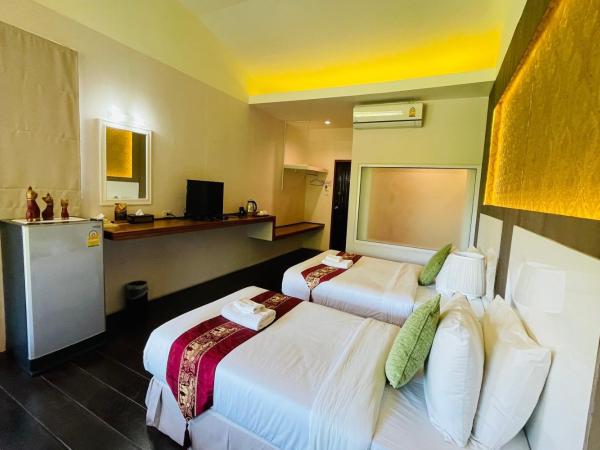 Baan Rim Kwai Paerimnam Resort : photo 6 de la chambre chambre lits jumeaux avec vue