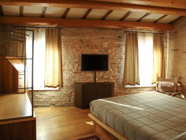 Locanda Ponte Dante : photo 8 de la chambre chambre double