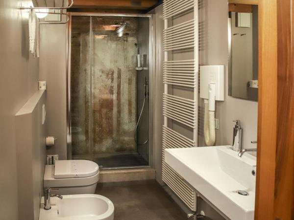 Locanda Ponte Dante : photo 7 de la chambre chambre double