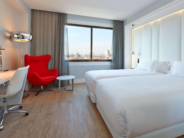 NH Collection Barcelona Gran Hotel Calderon : photo 1 de la chambre chambre double ou lits jumeaux premium avec vue