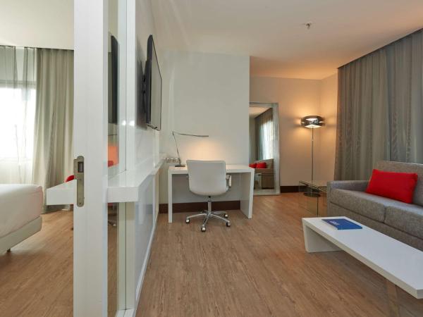 NH Collection Barcelona Gran Hotel Calderon : photo 3 de la chambre suite